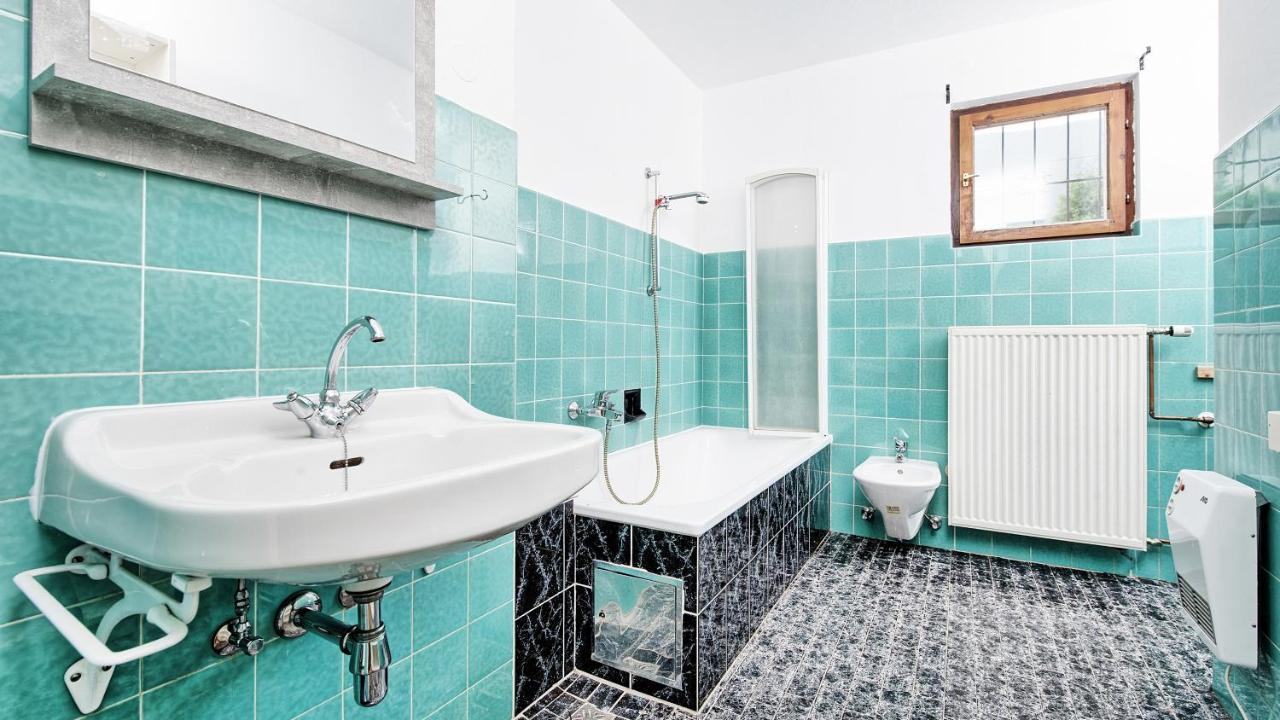 Haus Unter Gerlitzen Apartman Bodensdorf Kültér fotó